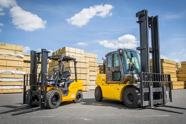 forklift used in Ports and shipping